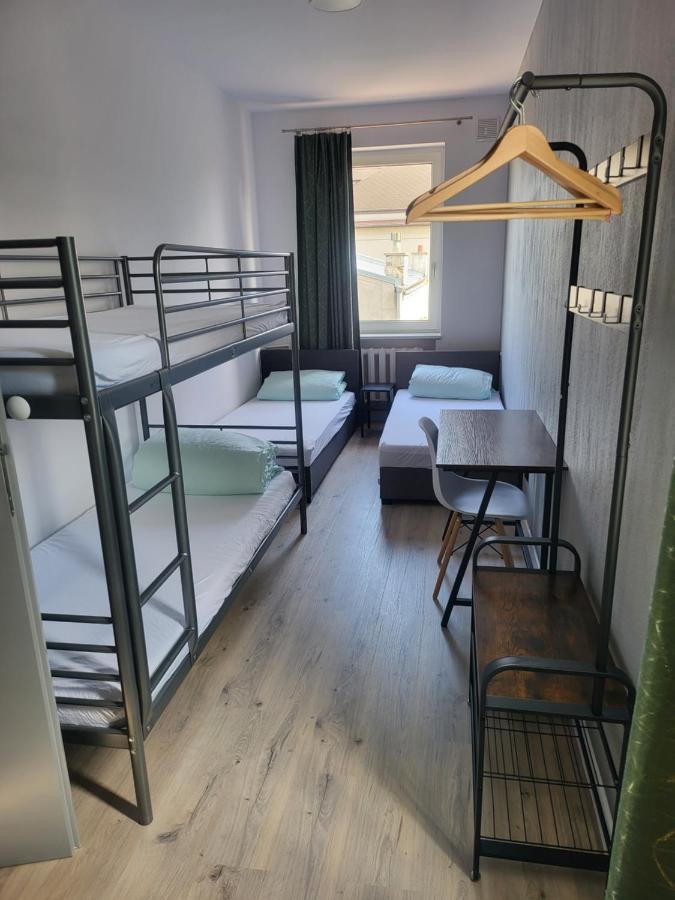 Rooms4Rest Wiertnicza - Private Rooms For Tourists - Atr Consulting Sp, Z O,O, Varsó Kültér fotó