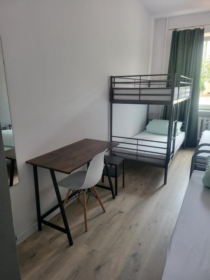 Rooms4Rest Wiertnicza - Private Rooms For Tourists - Atr Consulting Sp, Z O,O, Varsó Kültér fotó