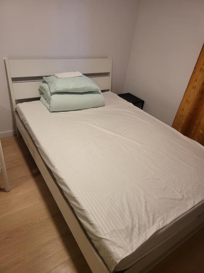 Rooms4Rest Wiertnicza - Private Rooms For Tourists - Atr Consulting Sp, Z O,O, Varsó Kültér fotó