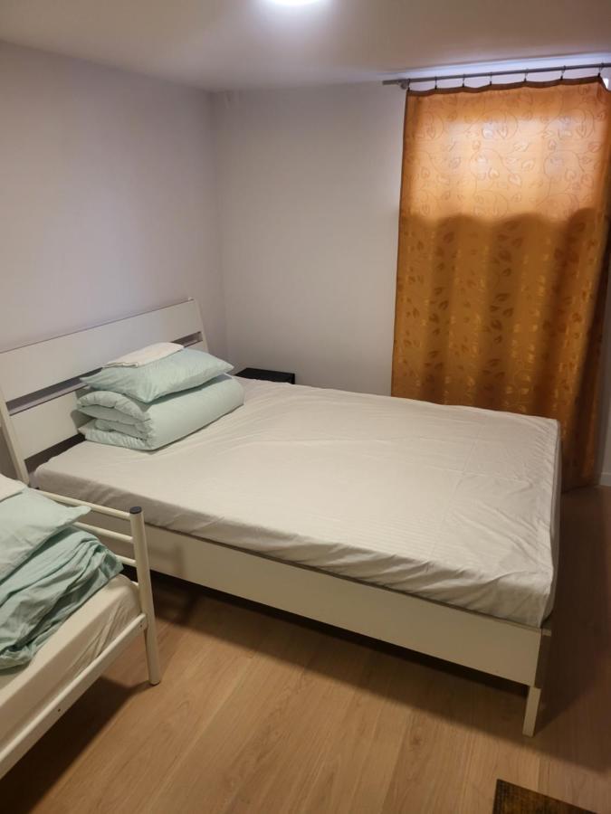 Rooms4Rest Wiertnicza - Private Rooms For Tourists - Atr Consulting Sp, Z O,O, Varsó Kültér fotó