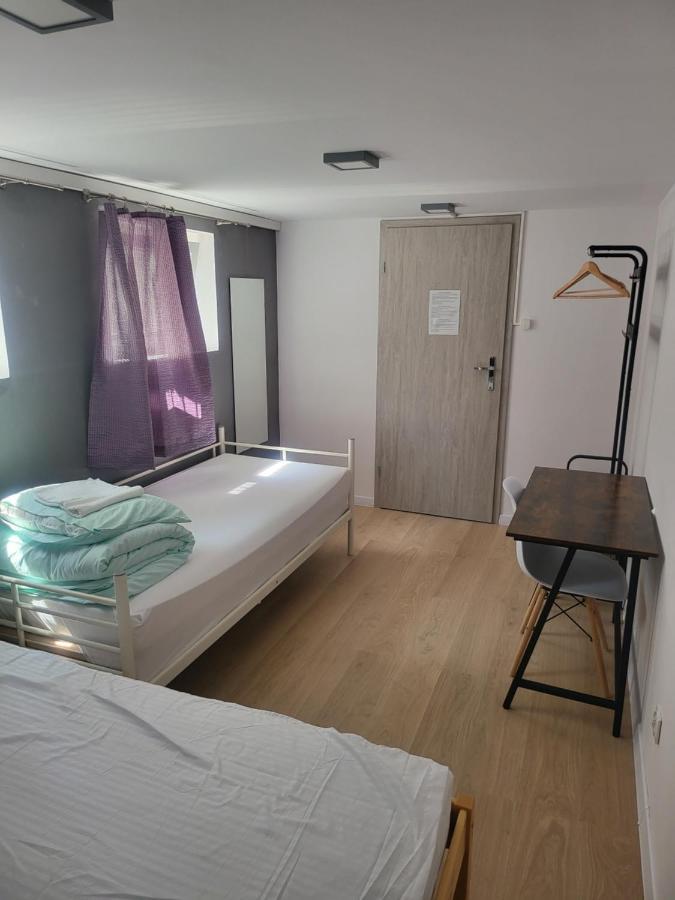 Rooms4Rest Wiertnicza - Private Rooms For Tourists - Atr Consulting Sp, Z O,O, Varsó Kültér fotó