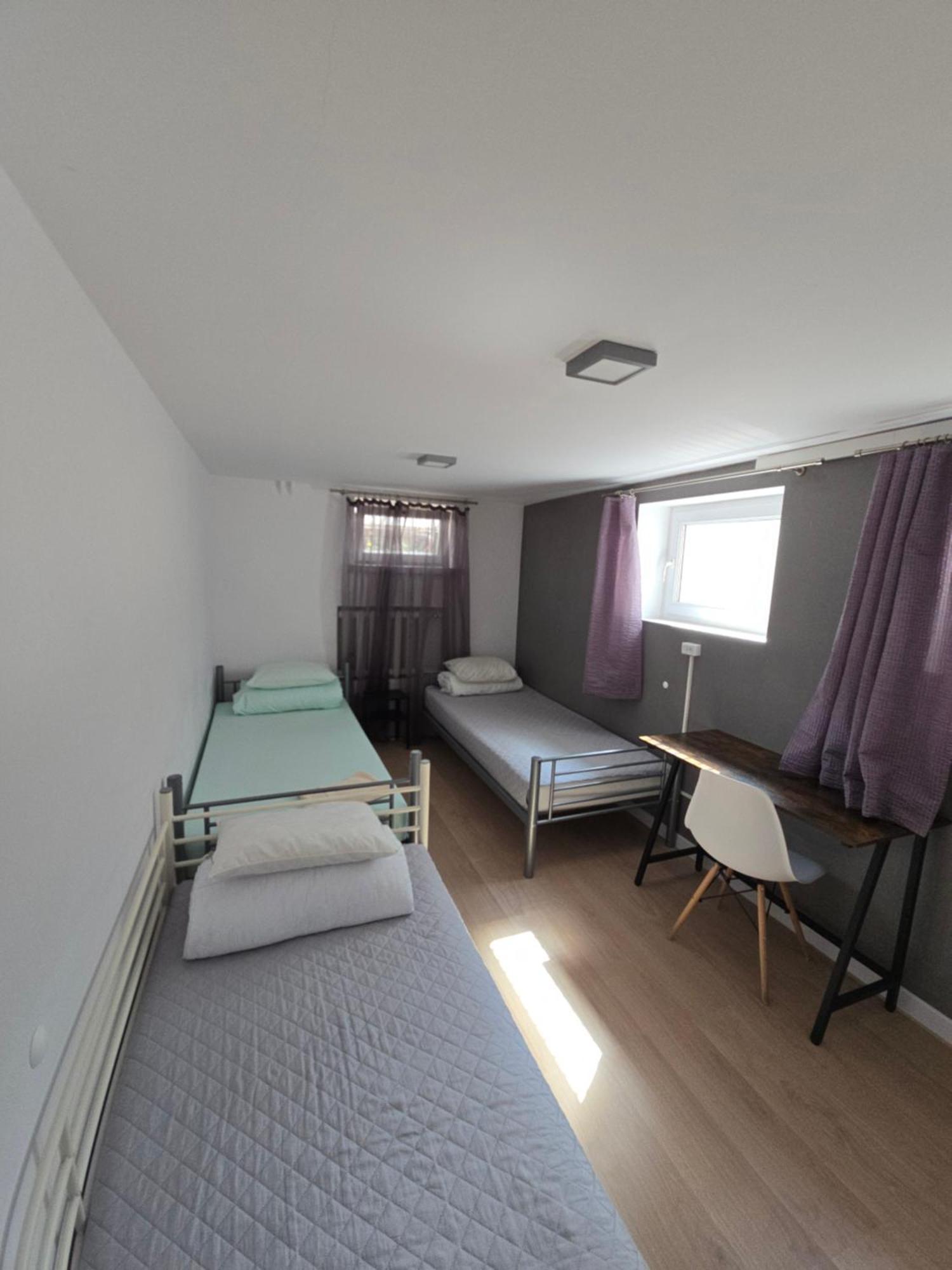 Rooms4Rest Wiertnicza - Private Rooms For Tourists - Atr Consulting Sp, Z O,O, Varsó Kültér fotó