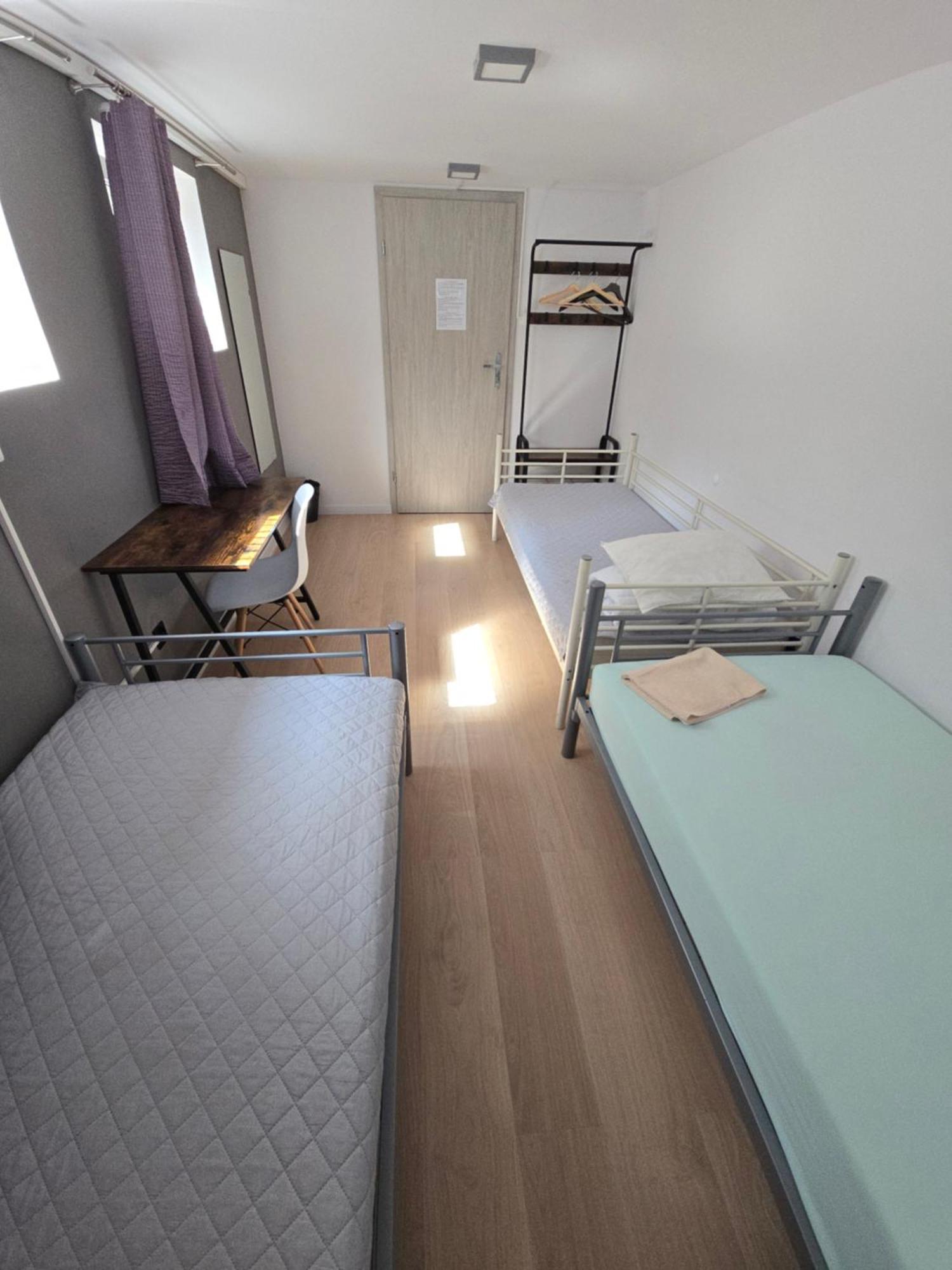 Rooms4Rest Wiertnicza - Private Rooms For Tourists - Atr Consulting Sp, Z O,O, Varsó Kültér fotó